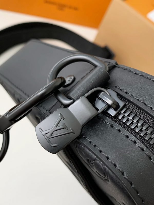 Louis Vuitton men’s bag Top quality Size: 26×18.5×5cm - Image 6