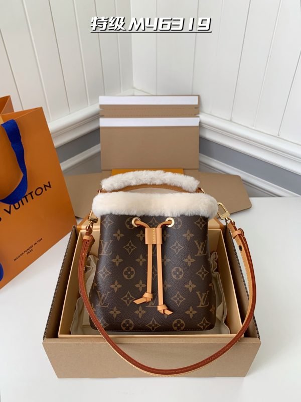Louis Vuitton women's bag Top quality Size: 20×20×13cm