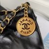 Chanel woman bag Size: 35×37×7cm - 画像4