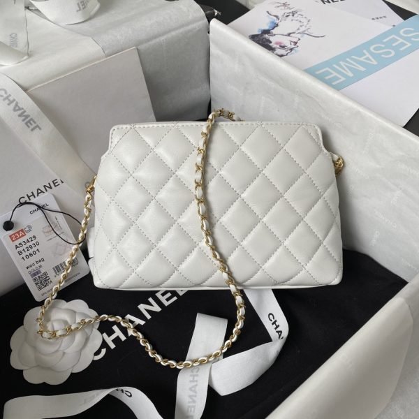 Chanel woman bag Size: 19×13×8cm - 画像3