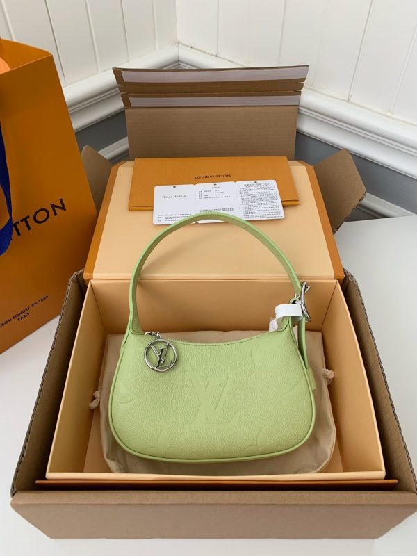 Louis Vuitton women's bag Top quality Size: 20.5×11×5cm