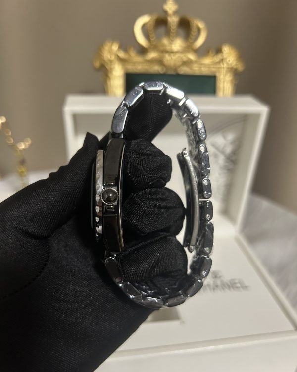 CHANEL watches - Image 6