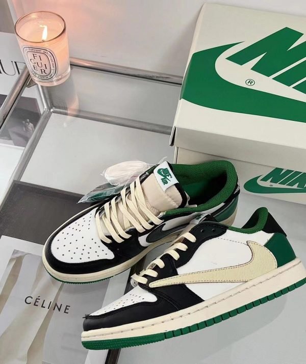 Jordan 1 Retro Low OG SP Travis Scott - Image 4